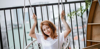 fotel wiszący do pokoju