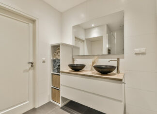 Słupek łazienkowy – funkcjonalność i styl w jednym Słupek łazienkowy