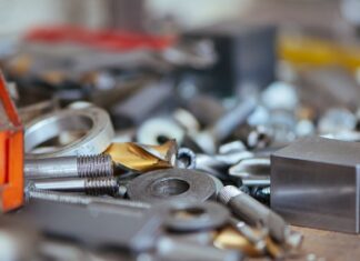 Co zamiast wody destylowanej do żelazka? Co zamiast wody destylowanej do żelazka?