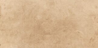 Jaki papier ścierny do starego drewna?