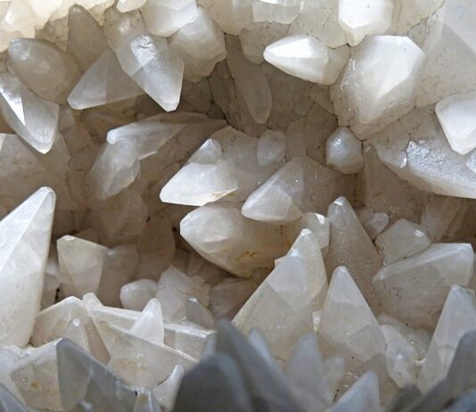 Od którego miesiąca można sadzać dziecko w krzesełku do karmienia? Od którego miesiąca można sadzać dziecko w krzesełku do karmienia?