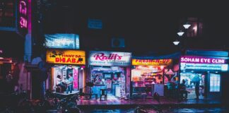 Co oznacza strzałka na sygnalizatorze?