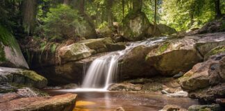 Co oznacza R przy wodomierzu?